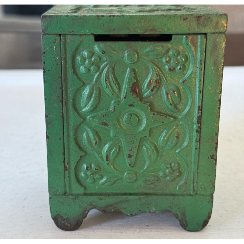 J & E Stevens Co. Cromwell Conn. Patd. 1897 Coin Bank Cast Iron Antique NO Key